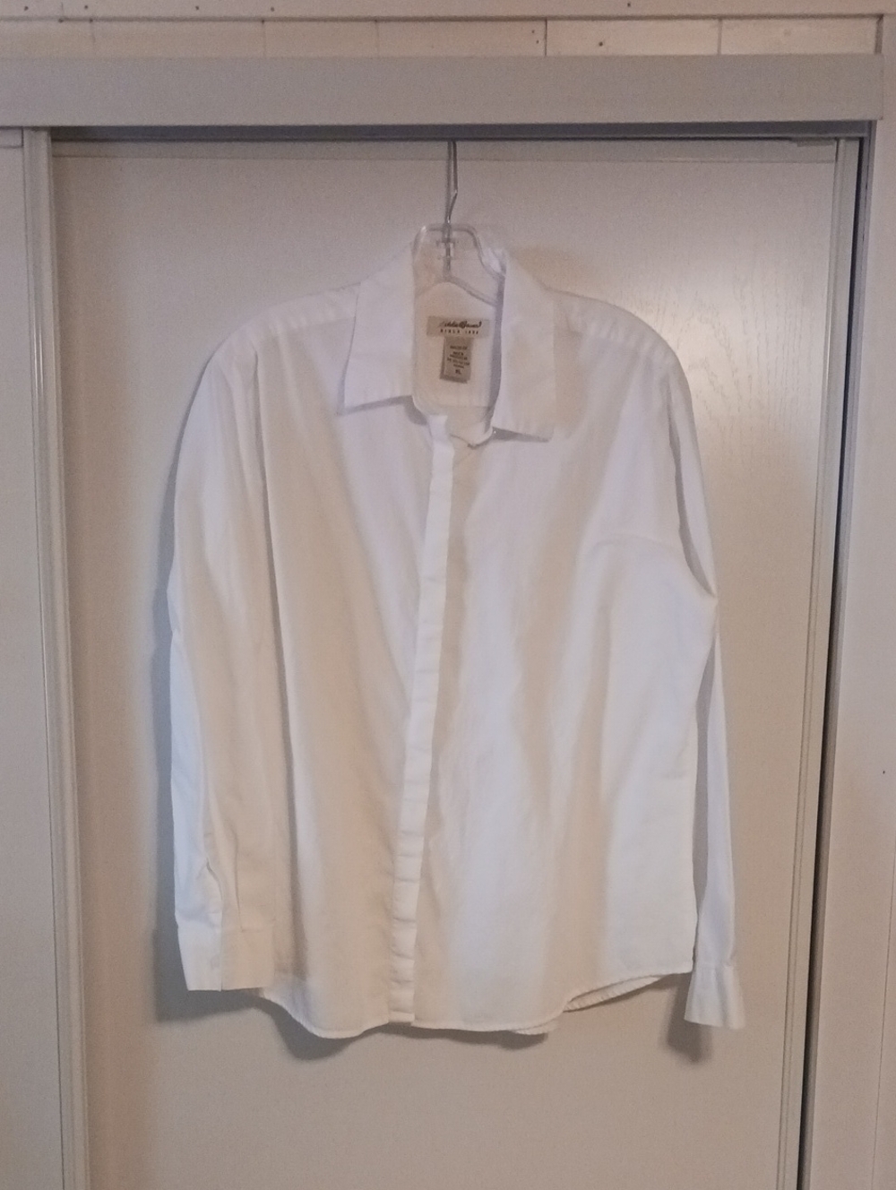 Eddie Bauer  Men's White Long-Sleeve Dress Shirt